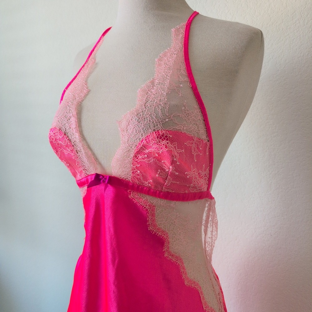 Y2K Victoria's Secret Hot Pink Satin Lace Halter Chemise Nightgown‎ Size Medium